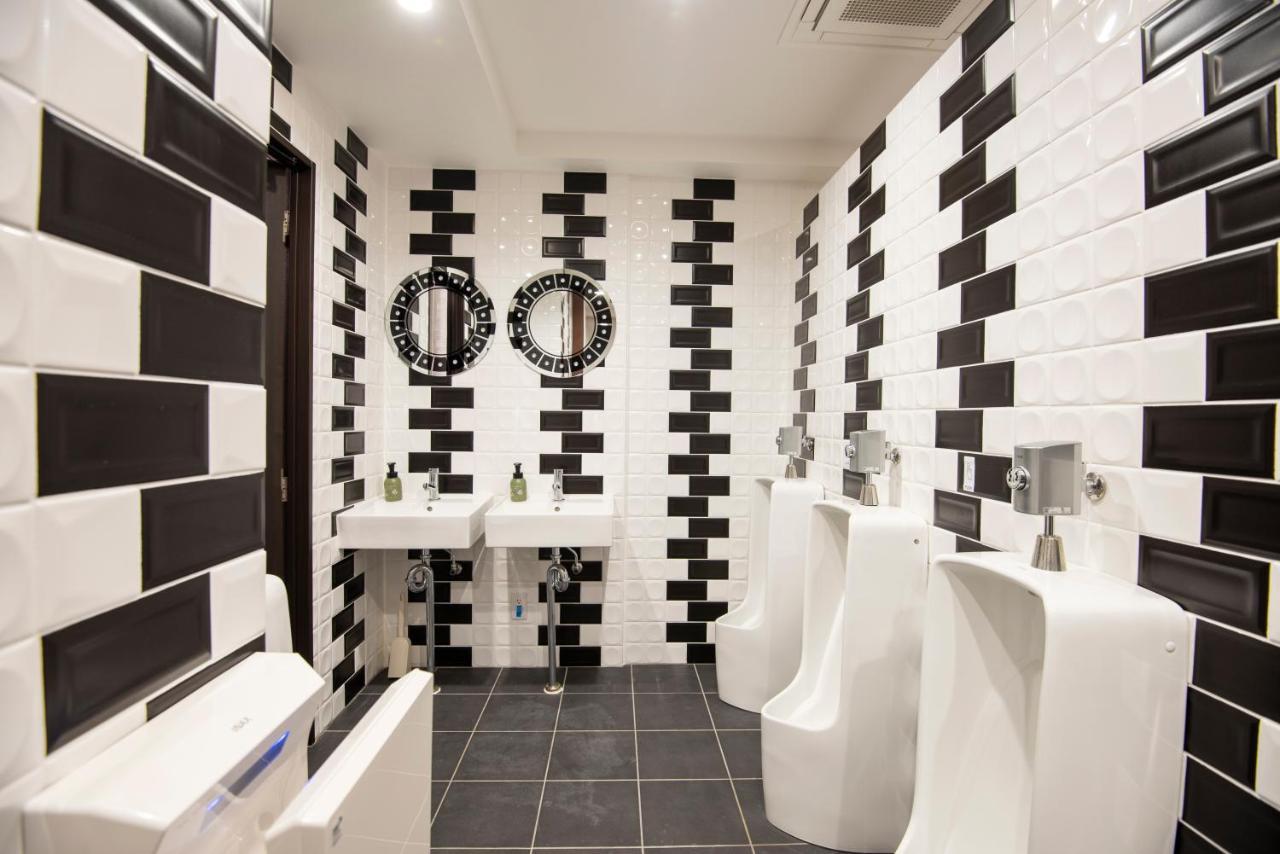 Buena Arte Hostel Ryogoku Tokyo Bagian luar foto